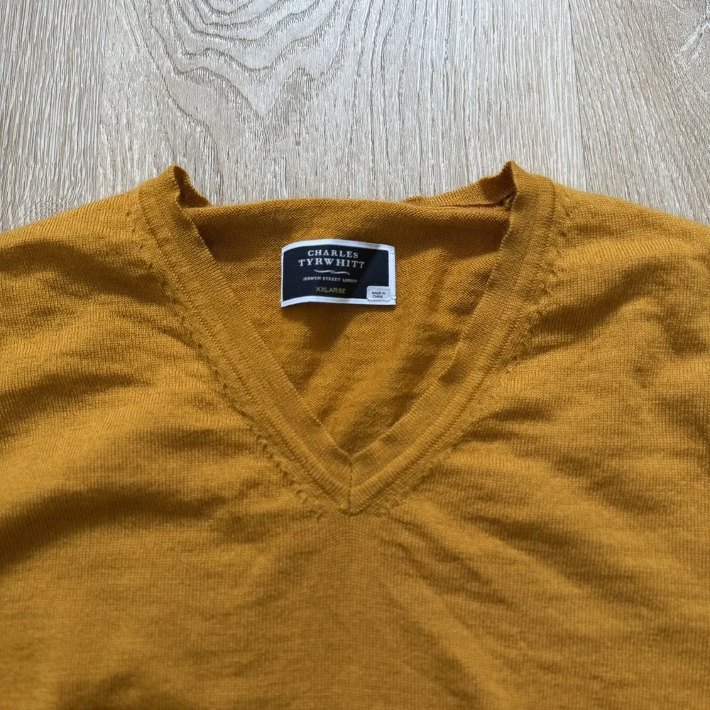 Charles Tyrwhitt Jumper Mens XXL 100% Merino Wool V-Neck Pullover Sweater Yellow